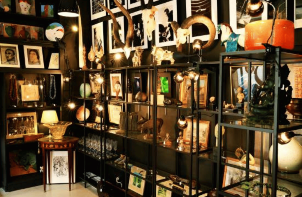 Votre propre maison - Magasins d'antiquités